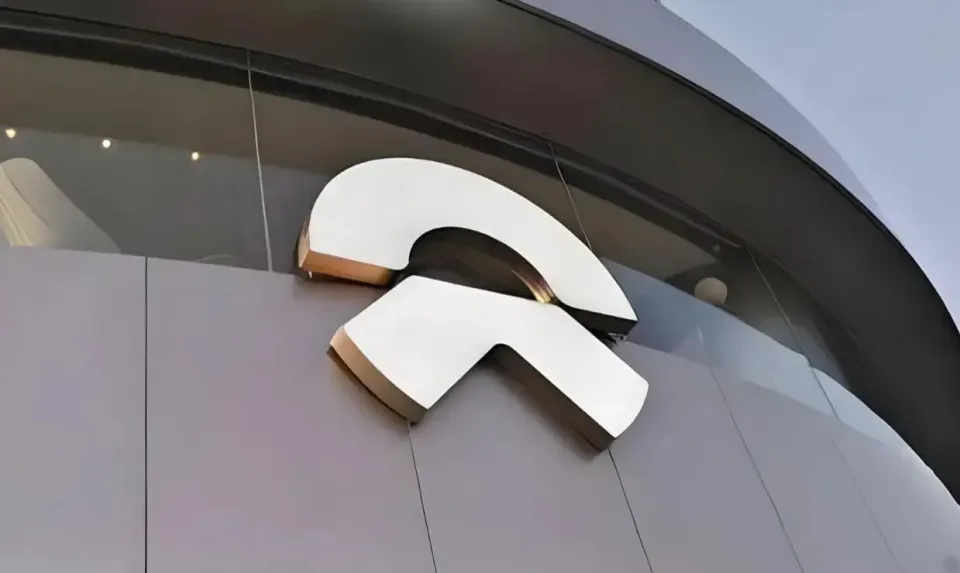 6月美国科技动向：AI行政令与军事企业清单调整背后深意-第4张图片-世界杯直播平台-世界杯2026直播平台-免费观看官方-V3.6.9