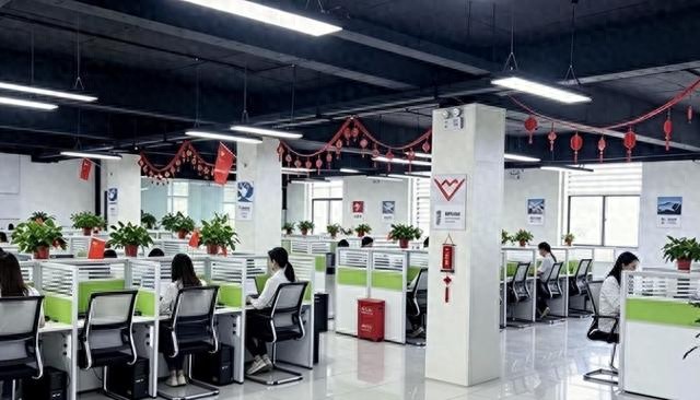 AI冲击下，电话岗电销客服最危险，职场人如何自救？