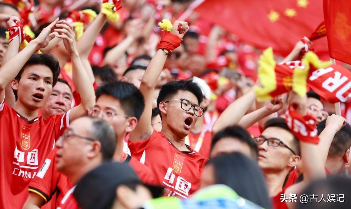 2026 年世界杯直播权谈判拉锯，球迷揪心能否免费看比赛-第15张图片-世界杯直播平台-世界杯2026直播平台-免费观看官方-V3.6.9