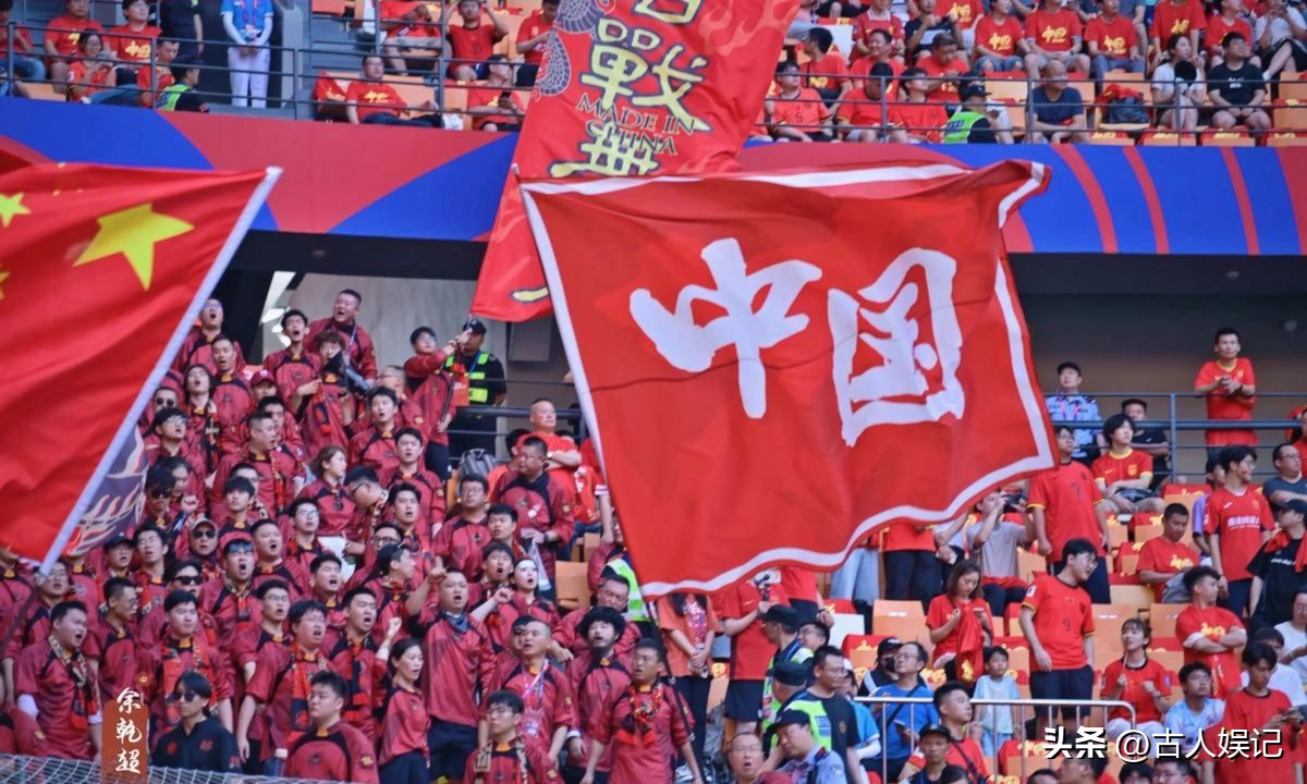 2026 年世界杯直播权谈判拉锯，球迷揪心能否免费看比赛-第3张图片-世界杯直播平台-世界杯2026直播平台-免费观看官方-V3.6.9